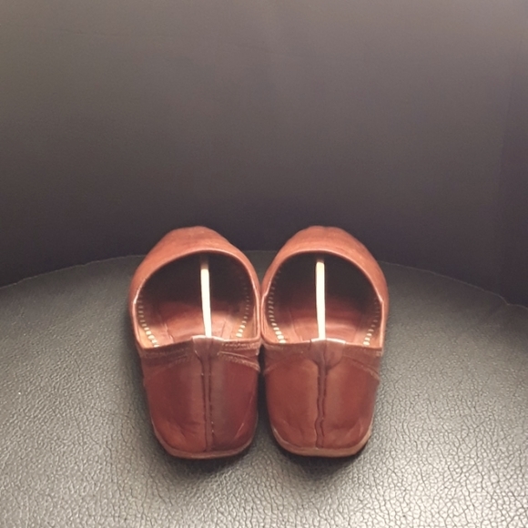 Handmade Camel Leather Flats from India. Tan. Size 8 - Picture 4 of 16